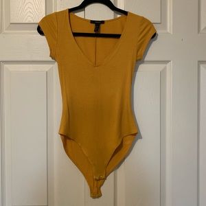 🌸 2 for $25- Mustard yellow bodysuit